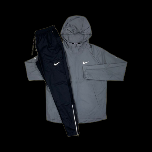 Ensemble Running Grey