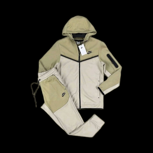 Ensemble Tech Fleece Light Green